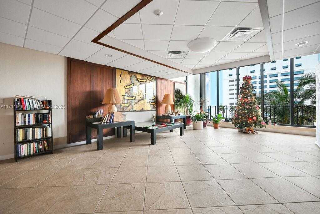 Small Image of 322 BUCHANAN ST #1008, Hollywood Number 32