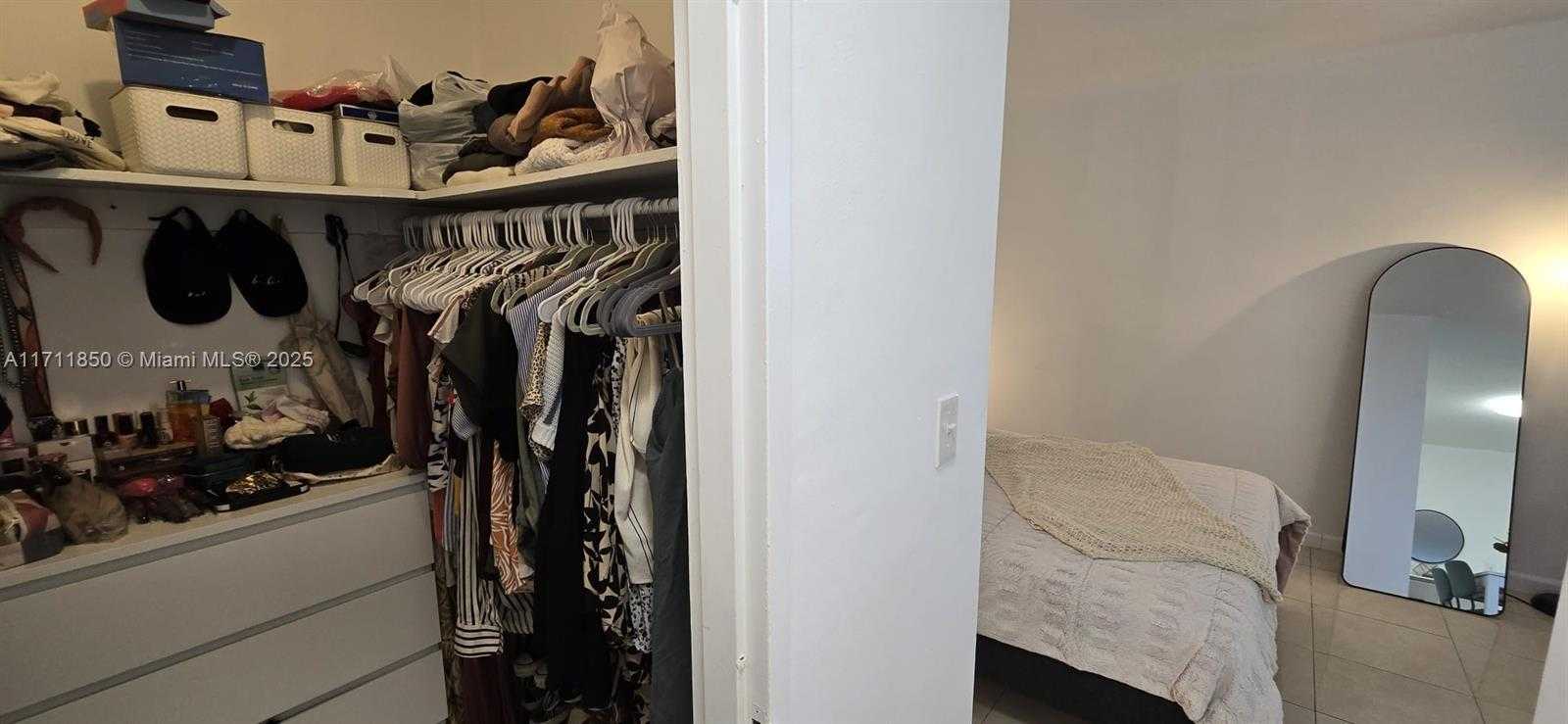 Small Image of 1000 WEST AVE #1204, Miami Beach Number 14