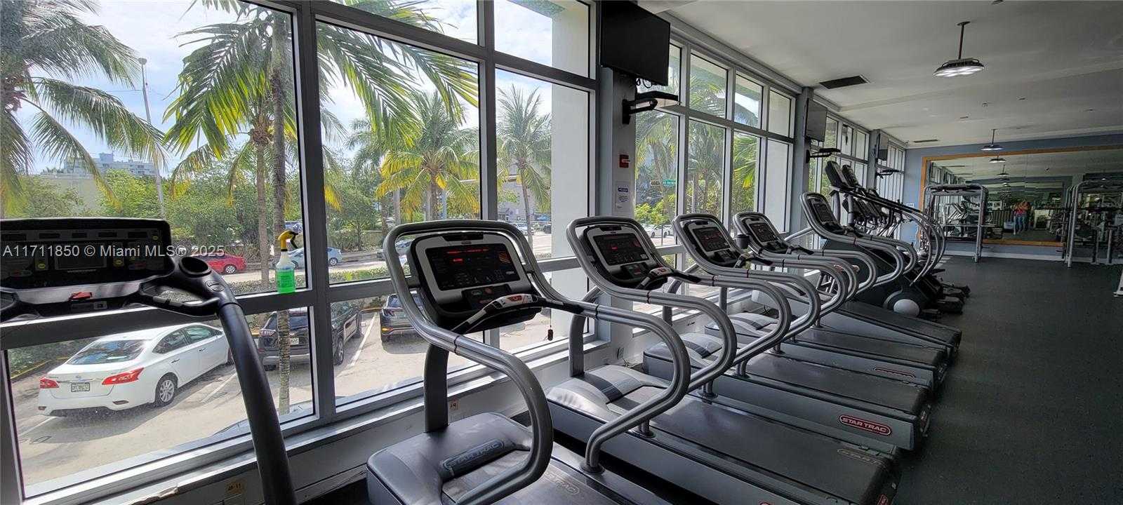 Small Image of 1000 WEST AVE #1204, Miami Beach Number 18