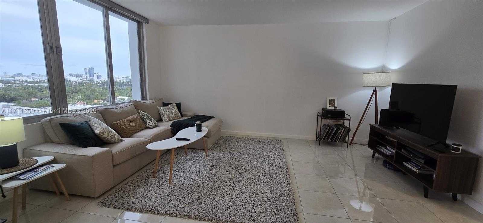 Small Image of 1000 WEST AVE #1204, Miami Beach Number 3