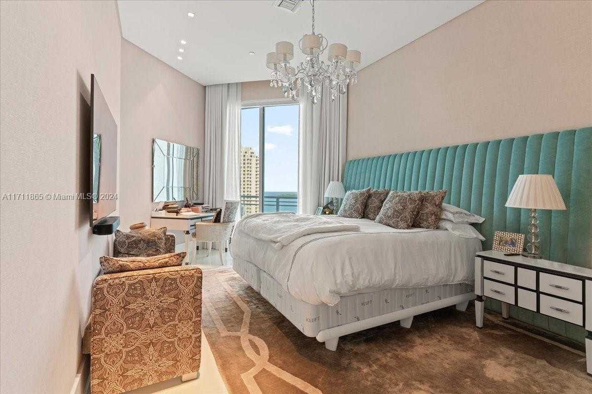 Small Image of 900 BRICKELL KEY BLVD #2303, Miami Number 19