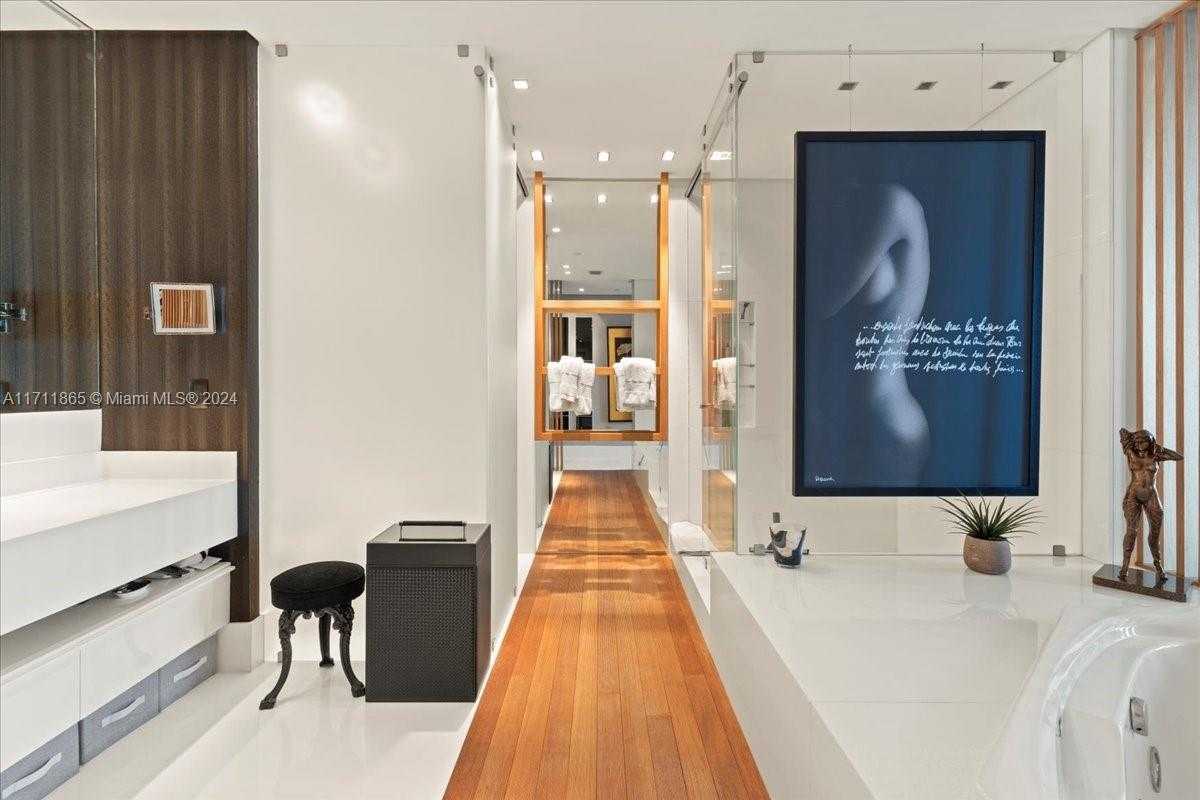 Small Image of 900 BRICKELL KEY BLVD #2303, Miami Number 7