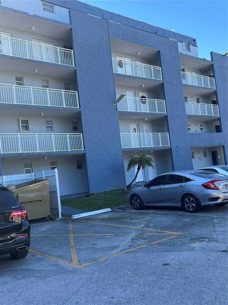 Small Image of 9359 FONTAINEBLEAU BLVD #F108, Miami Number 2