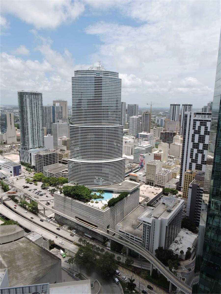 Small Image of 200 BISCAYNE BOULEVARD WAY #3109, Miami Number 22
