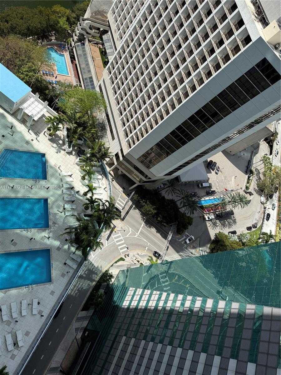 Small Image of 200 BISCAYNE BOULEVARD WAY #3109, Miami Number 25
