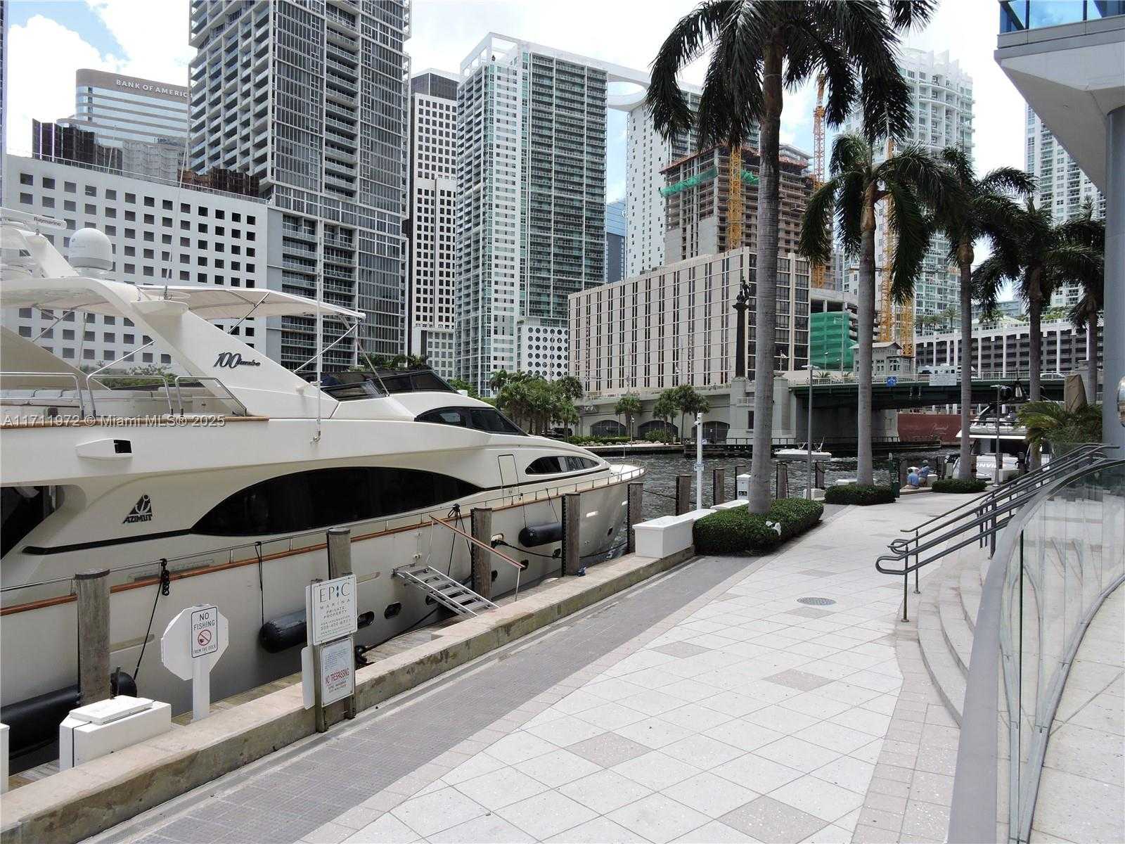 Small Image of 200 BISCAYNE BOULEVARD WAY #3109, Miami Number 26