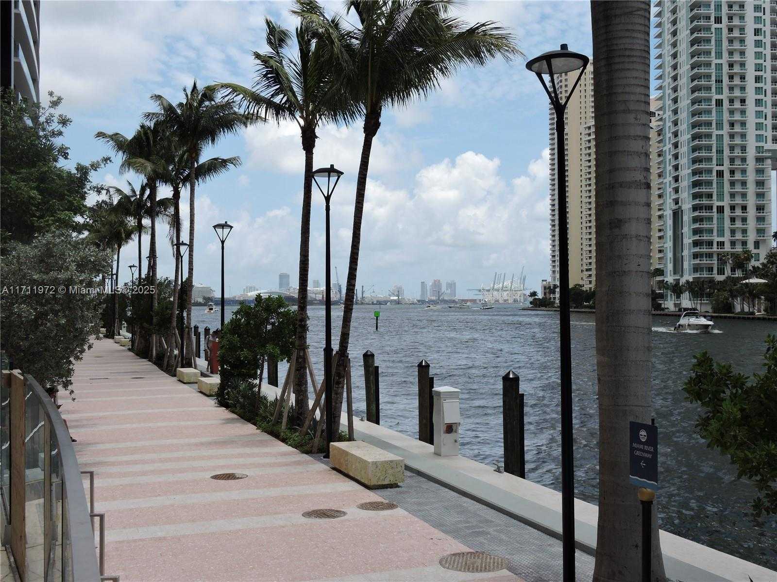 Small Image of 200 BISCAYNE BOULEVARD WAY #3109, Miami Number 27