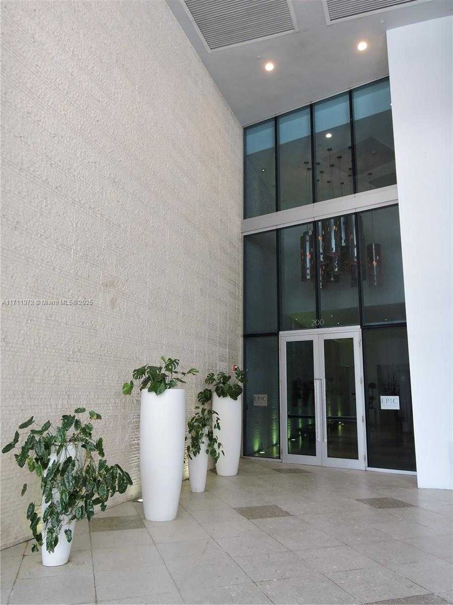 Small Image of 200 BISCAYNE BOULEVARD WAY #3109, Miami Number 3