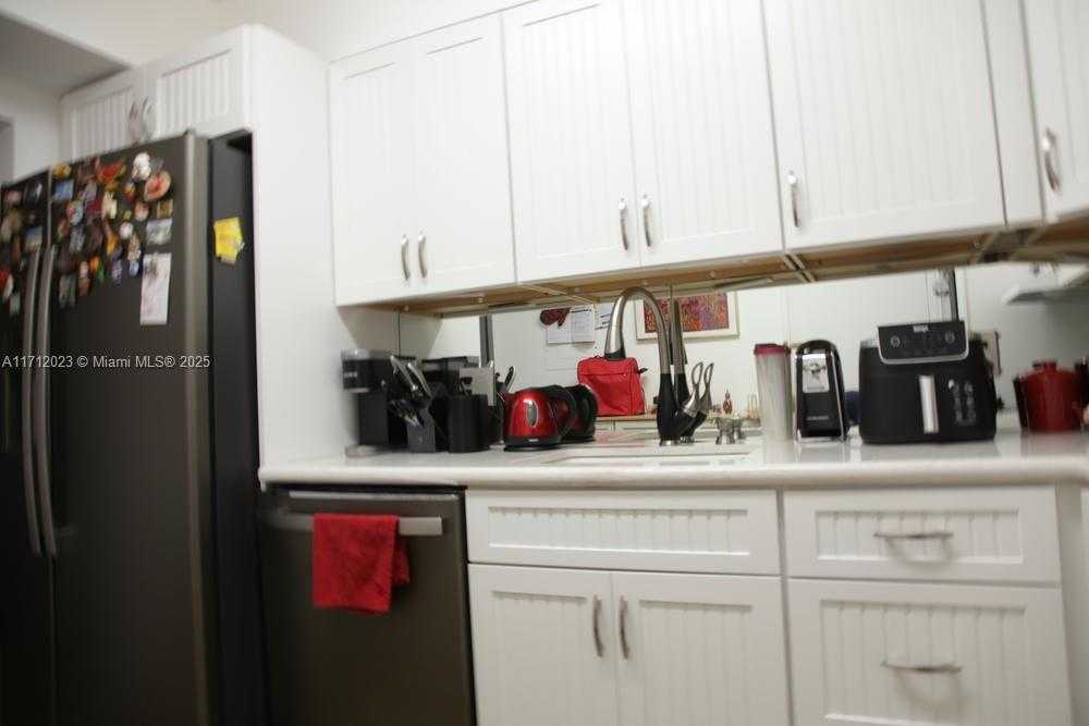 Small Image of 1980 SOUTH OCEAN DR #9M, Hallandale Beach Number 11