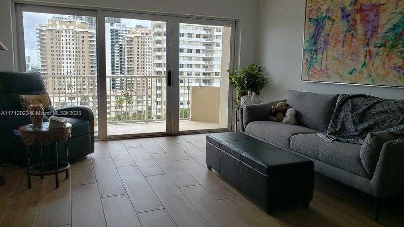 Small Image of 1980 SOUTH OCEAN DR #9M, Hallandale Beach Number 25