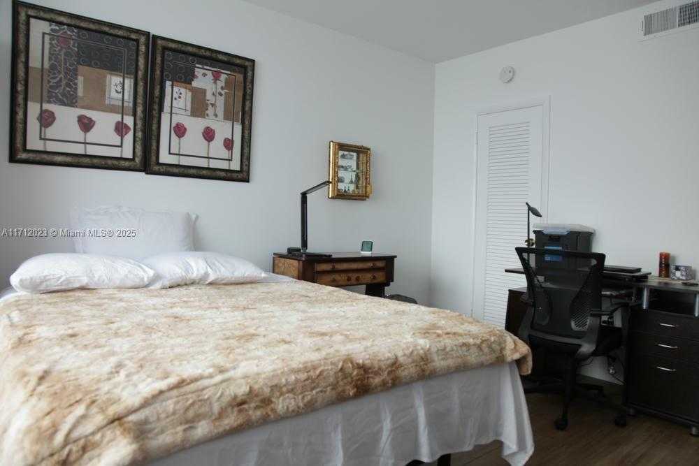 Small Image of 1980 SOUTH OCEAN DR #9M, Hallandale Beach Number 35