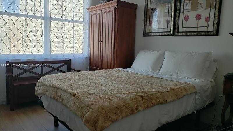 Small Image of 1980 SOUTH OCEAN DR #9M, Hallandale Beach Number 36