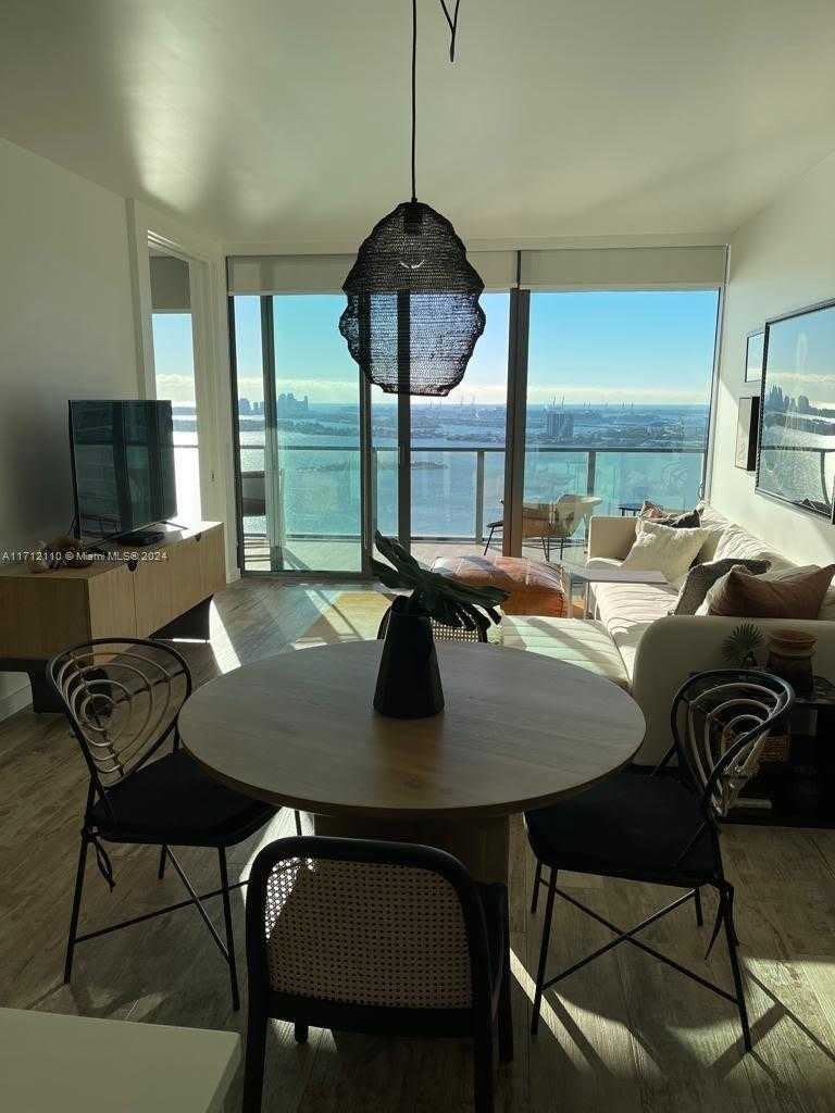 Small Image of 650 NE 32nd St, Miami, FL 33137, USA Number 10