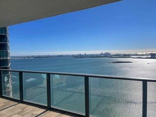 Small Image of 650 NE 32nd St, Miami, FL 33137, USA Number 19