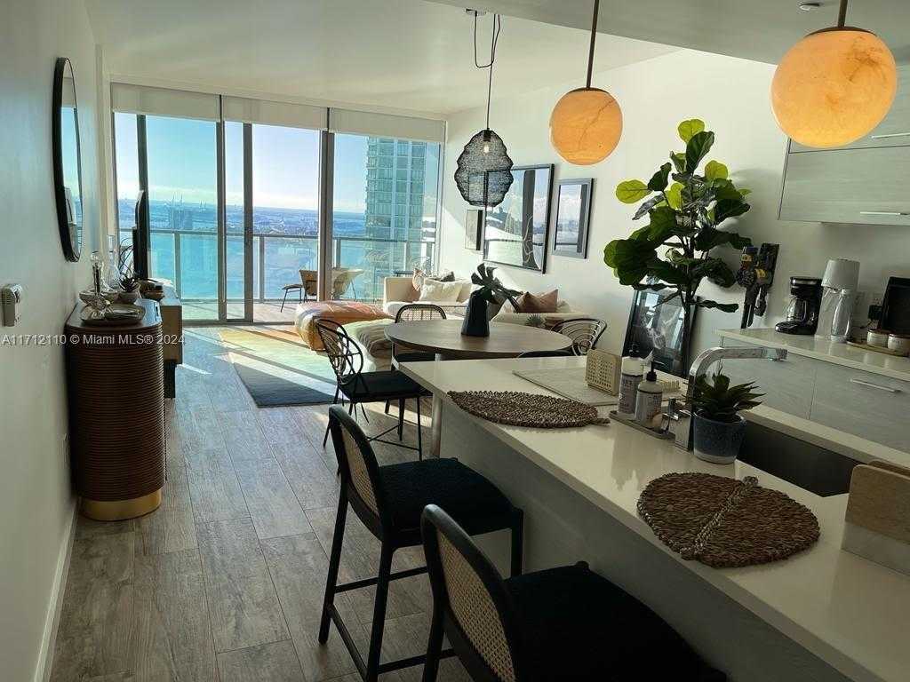 Small Image of 650 NE 32nd St, Miami, FL 33137, USA Number 3