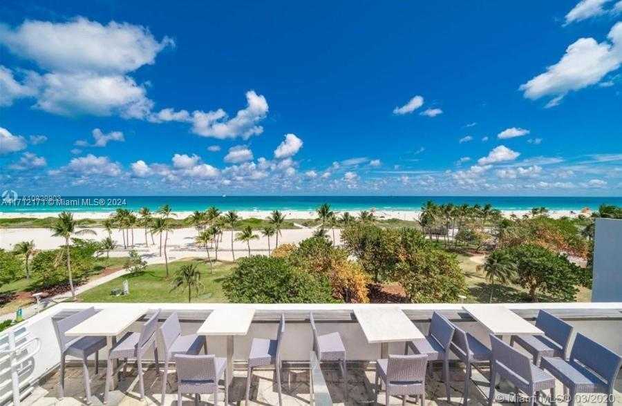Small Image of 1036 OCEAN DR #B302, Miami Beach Number 11