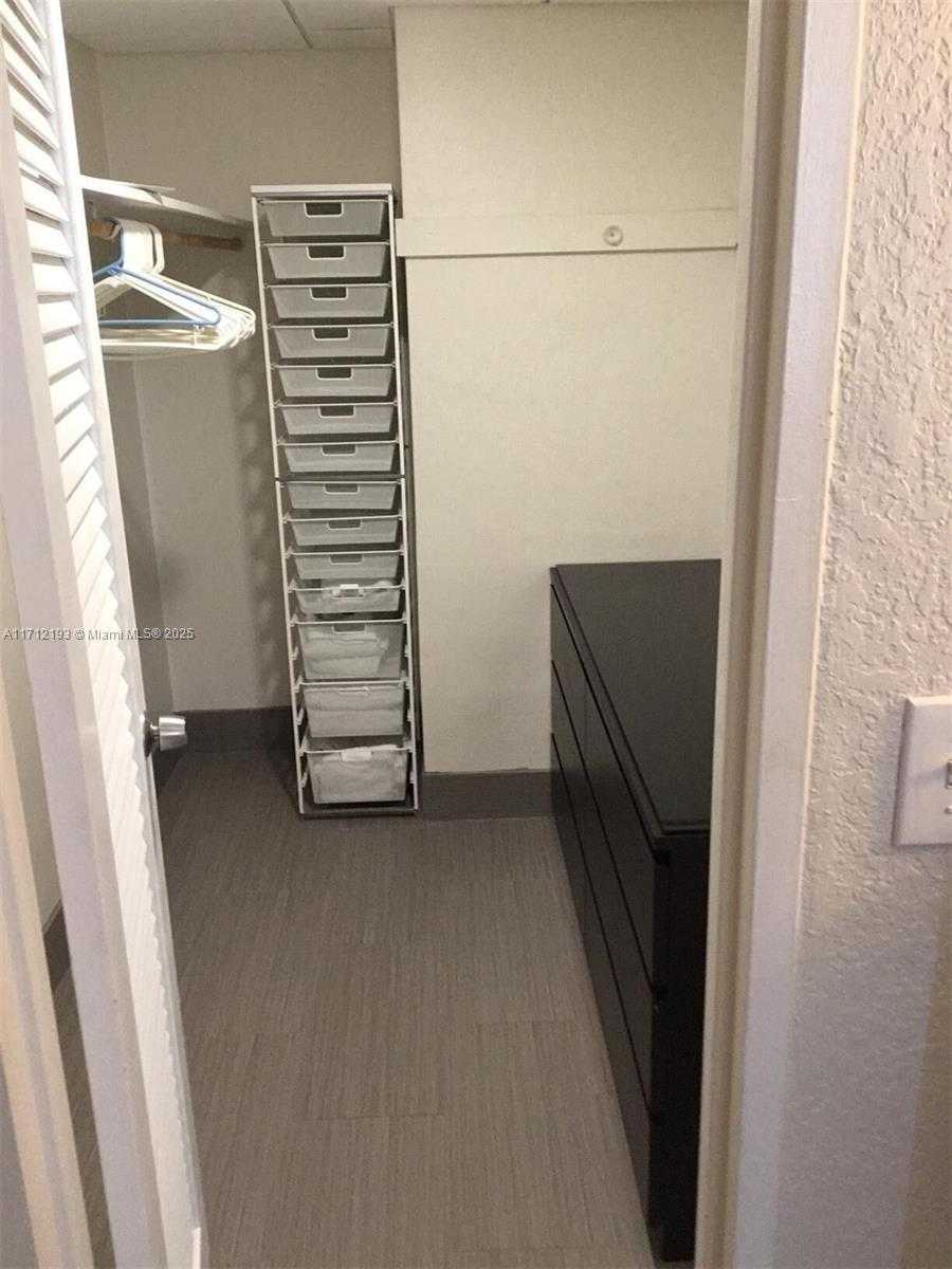 Small Image of 3801 SOUTH OCEAN DR #12H, Hollywood Number 16