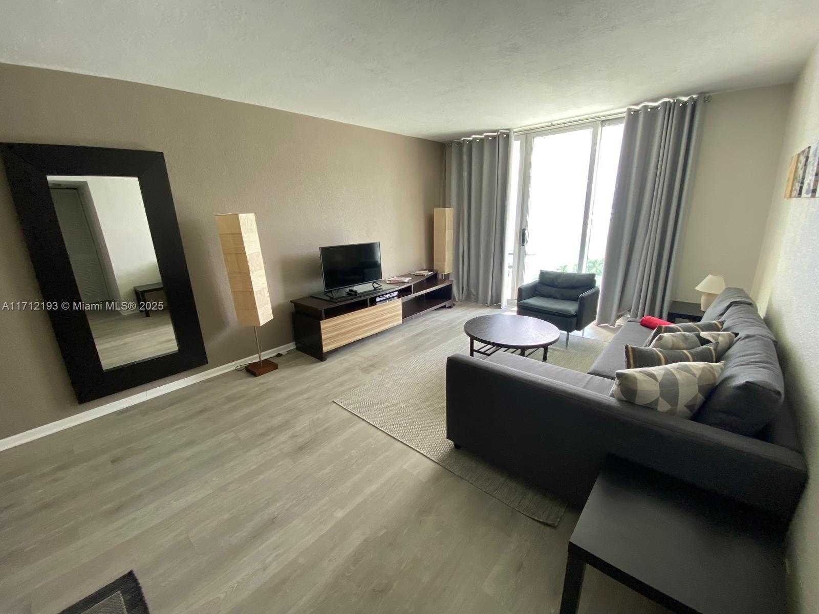 Small Image of 3801 SOUTH OCEAN DR #12H, Hollywood Number 4