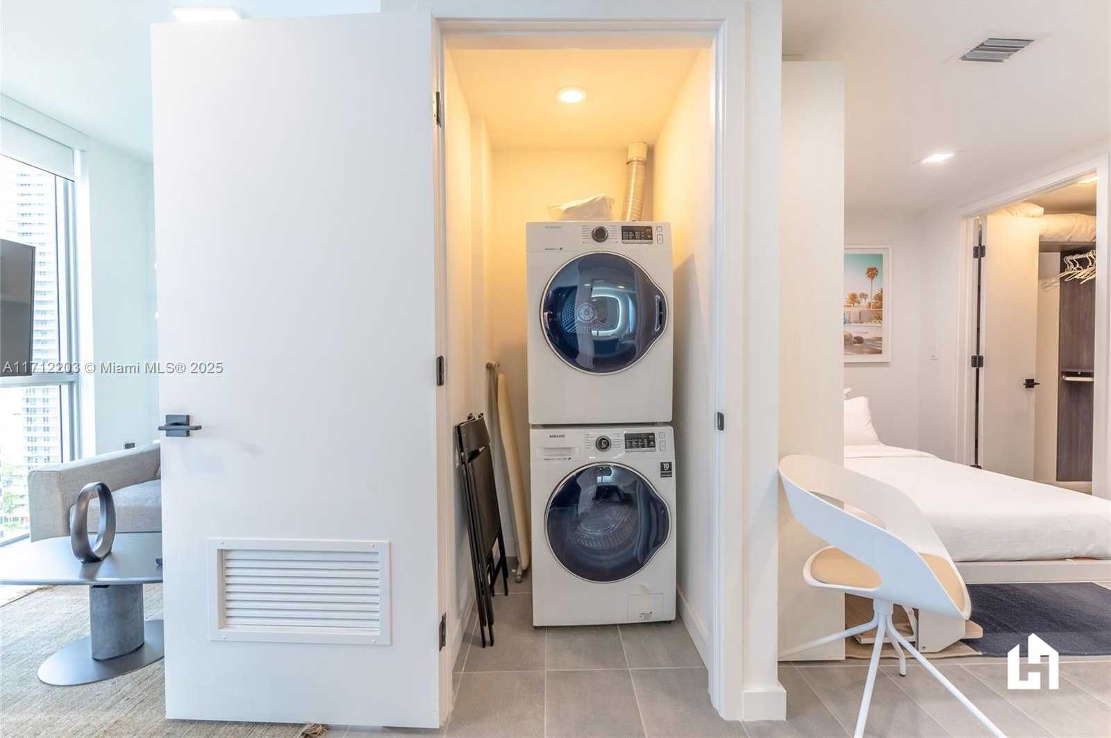 Small Image of 227 NORTH EAST 2ND ST #2412, Miami Number 13