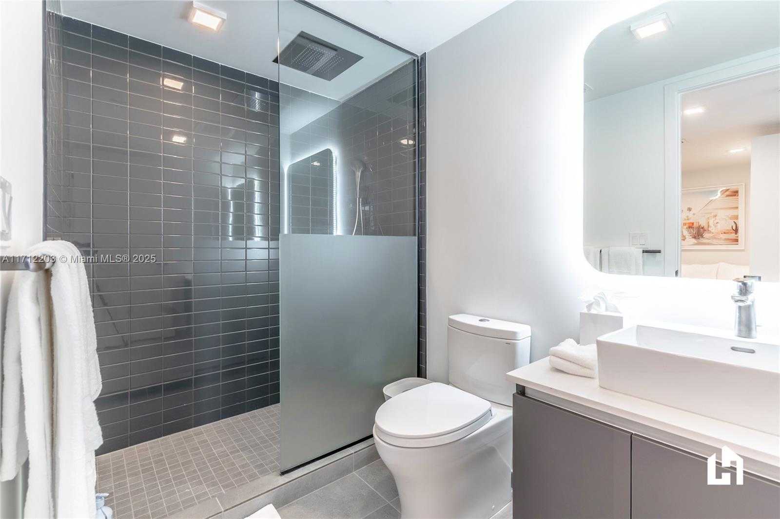 Small Image of 227 NORTH EAST 2ND ST #2412, Miami Number 21