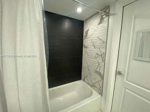 Small Image of 1200 BRICKELL BAY DR #2610, Miami Number 12
