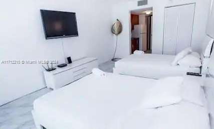 Small Image of 1200 BRICKELL BAY DR #2610, Miami Number 2