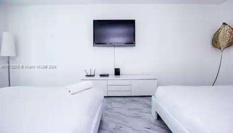Small Image of 1200 BRICKELL BAY DR #2610, Miami Number 4