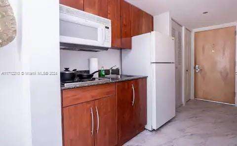 Small Image of 1200 BRICKELL BAY DR #2610, Miami Number 7