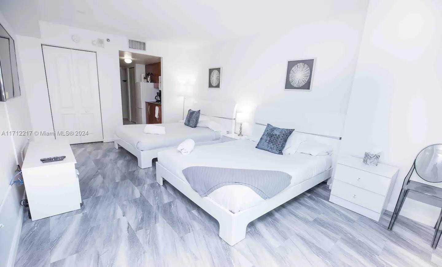 Small Image of 1200 BRICKELL BAY DR #2016, Miami Number 2