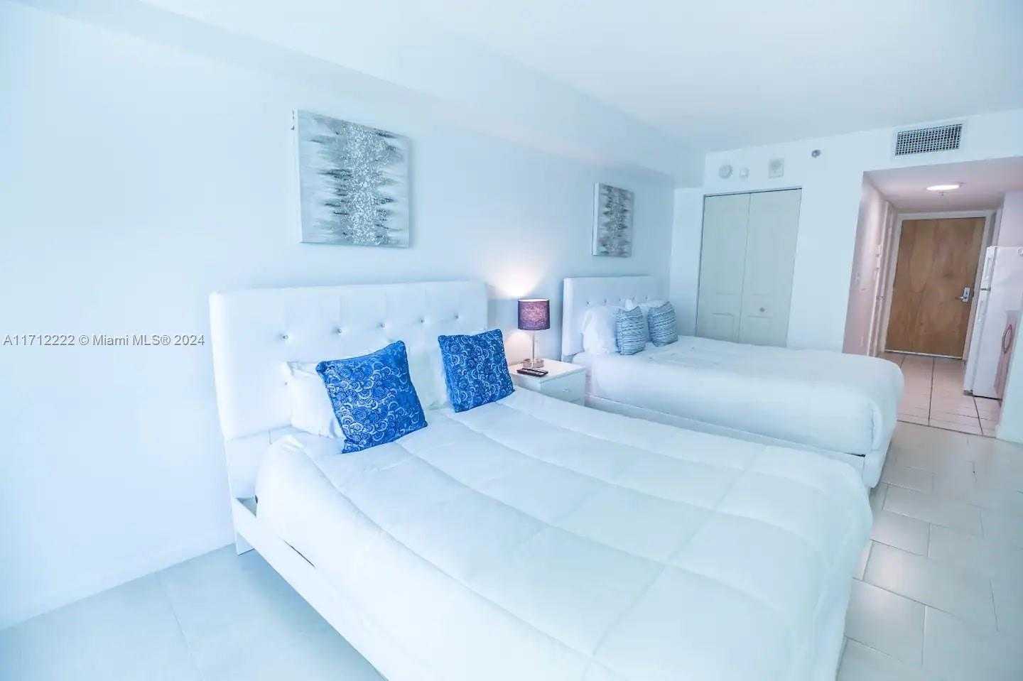 Small Image of 1200 BRICKELL BAY DR #2616, Miami Number 7