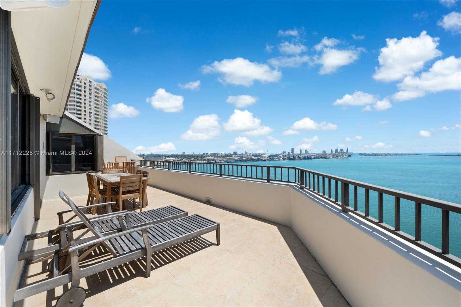 Small Image of 520 BRICKELL KEY DRIVE #PH03, Miami Number 10