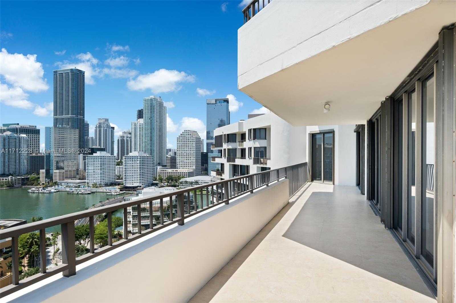 Small Image of 520 BRICKELL KEY DRIVE #PH03, Miami Number 12