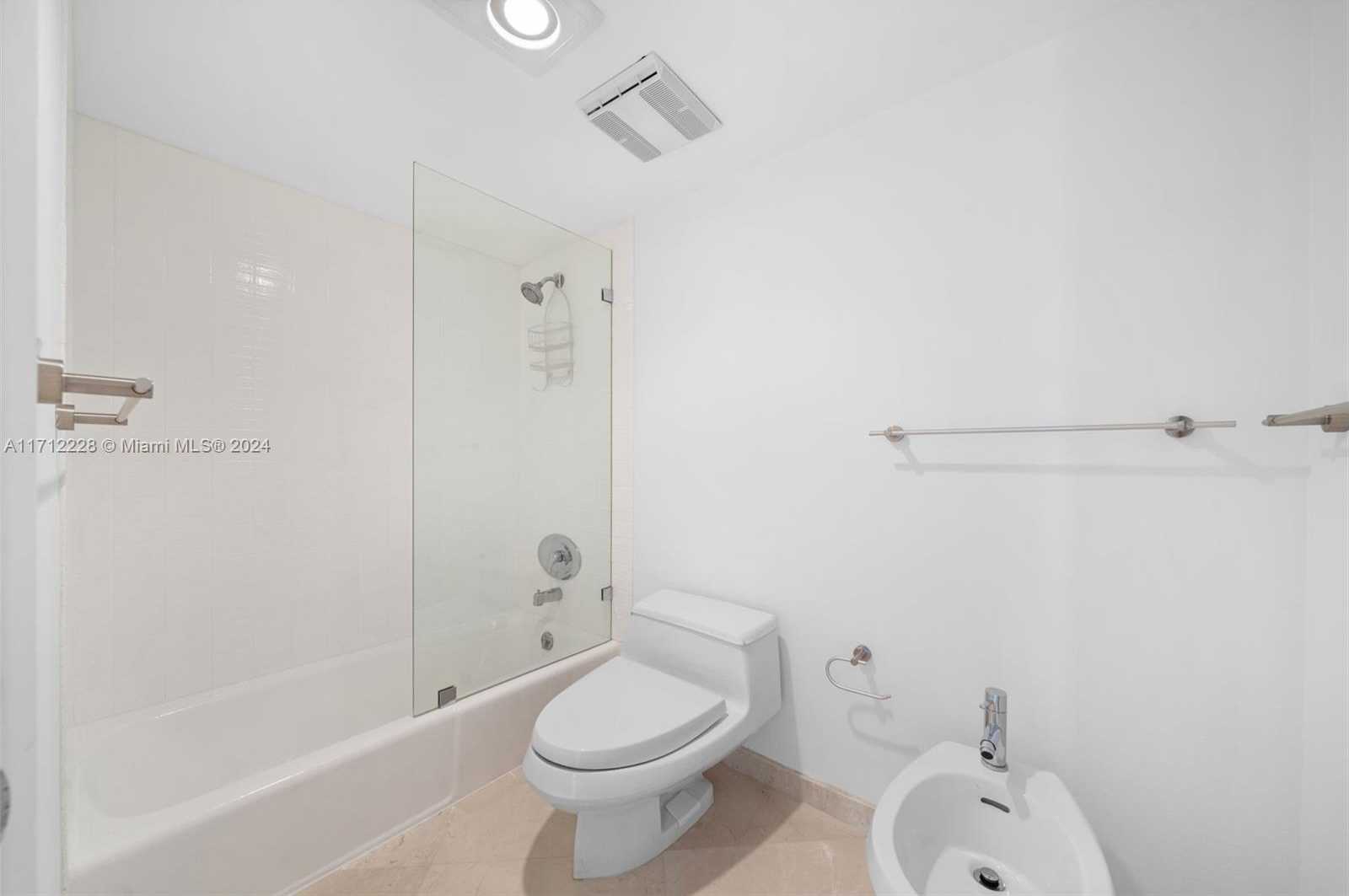 Small Image of 520 BRICKELL KEY DRIVE #PH03, Miami Number 19