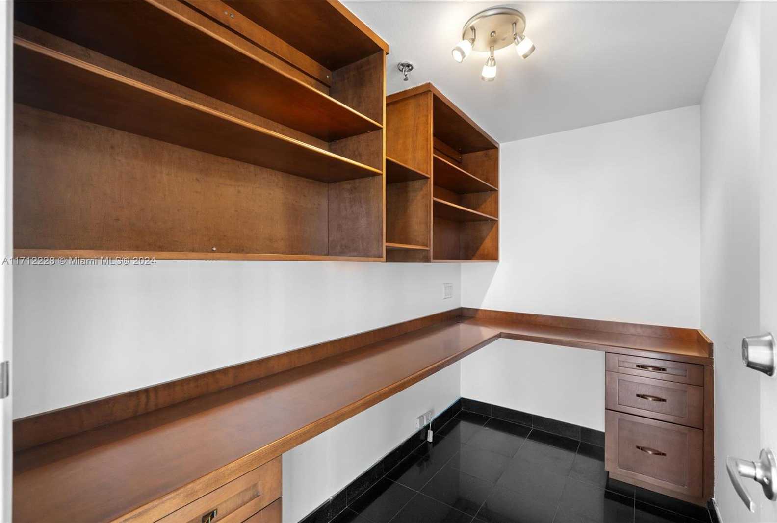Small Image of 520 BRICKELL KEY DRIVE #PH03, Miami Number 20