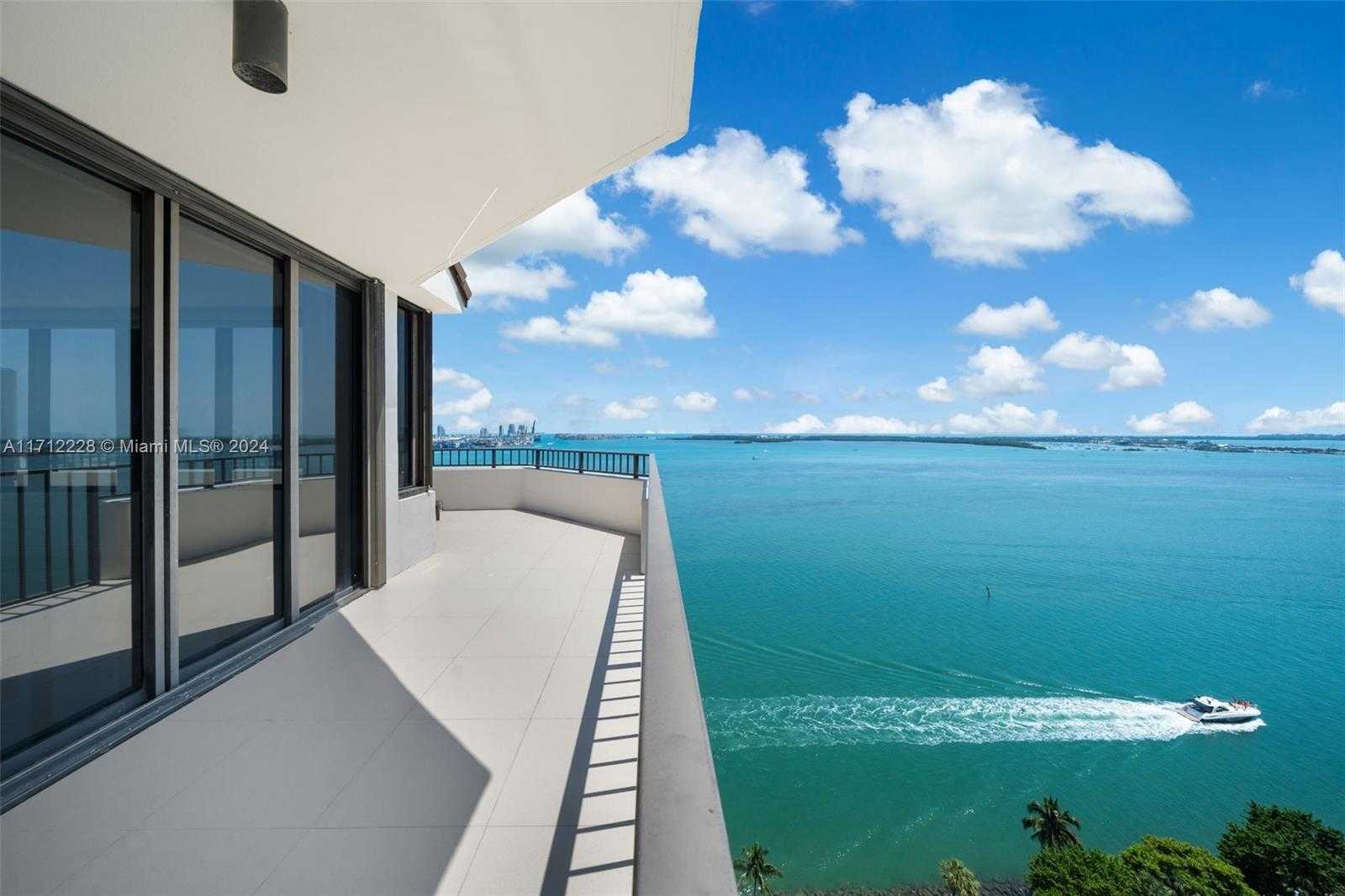 Small Image of 520 BRICKELL KEY DRIVE #PH03, Miami Number 26