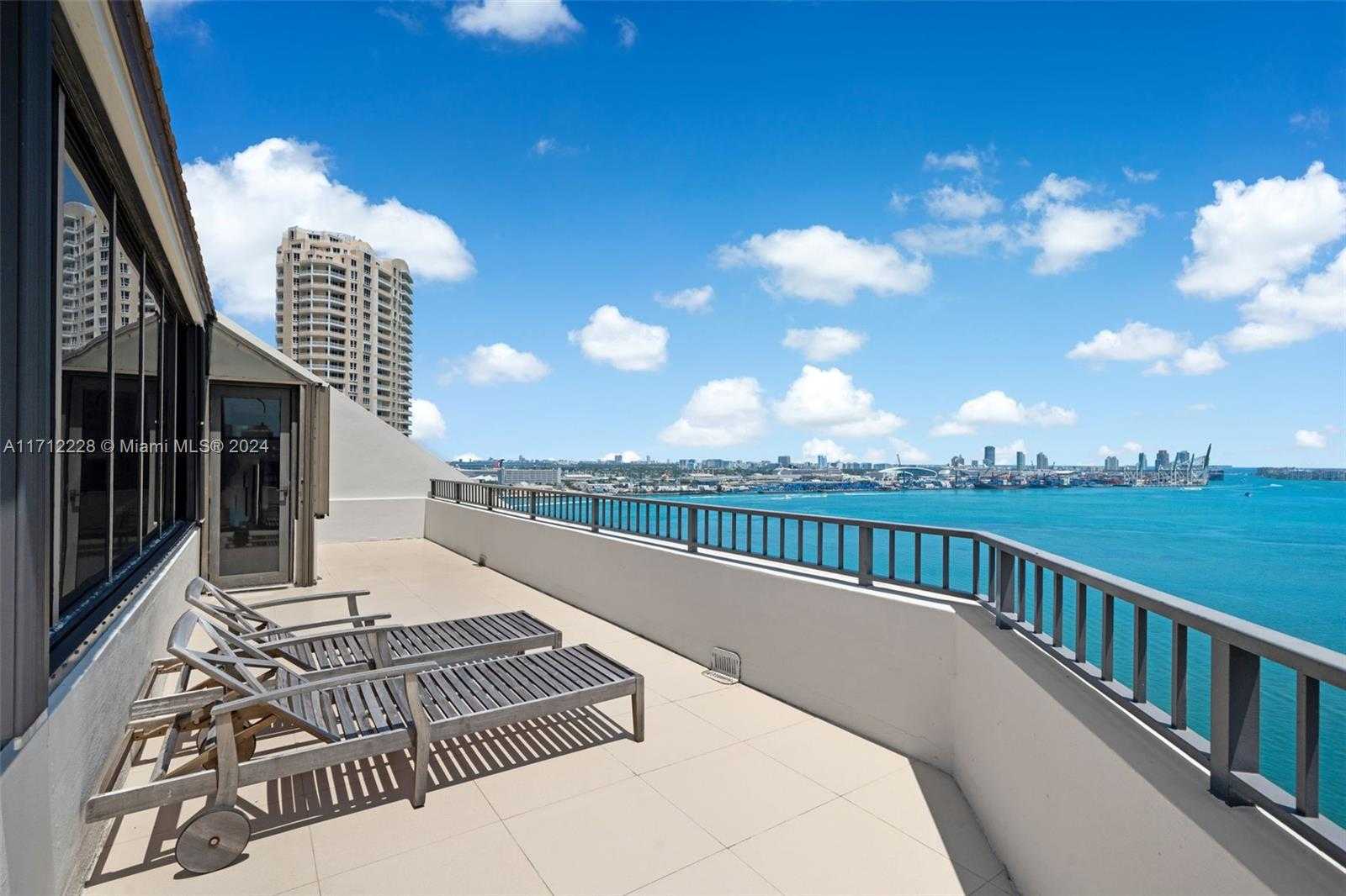 Small Image of 520 BRICKELL KEY DRIVE #PH03, Miami Number 27