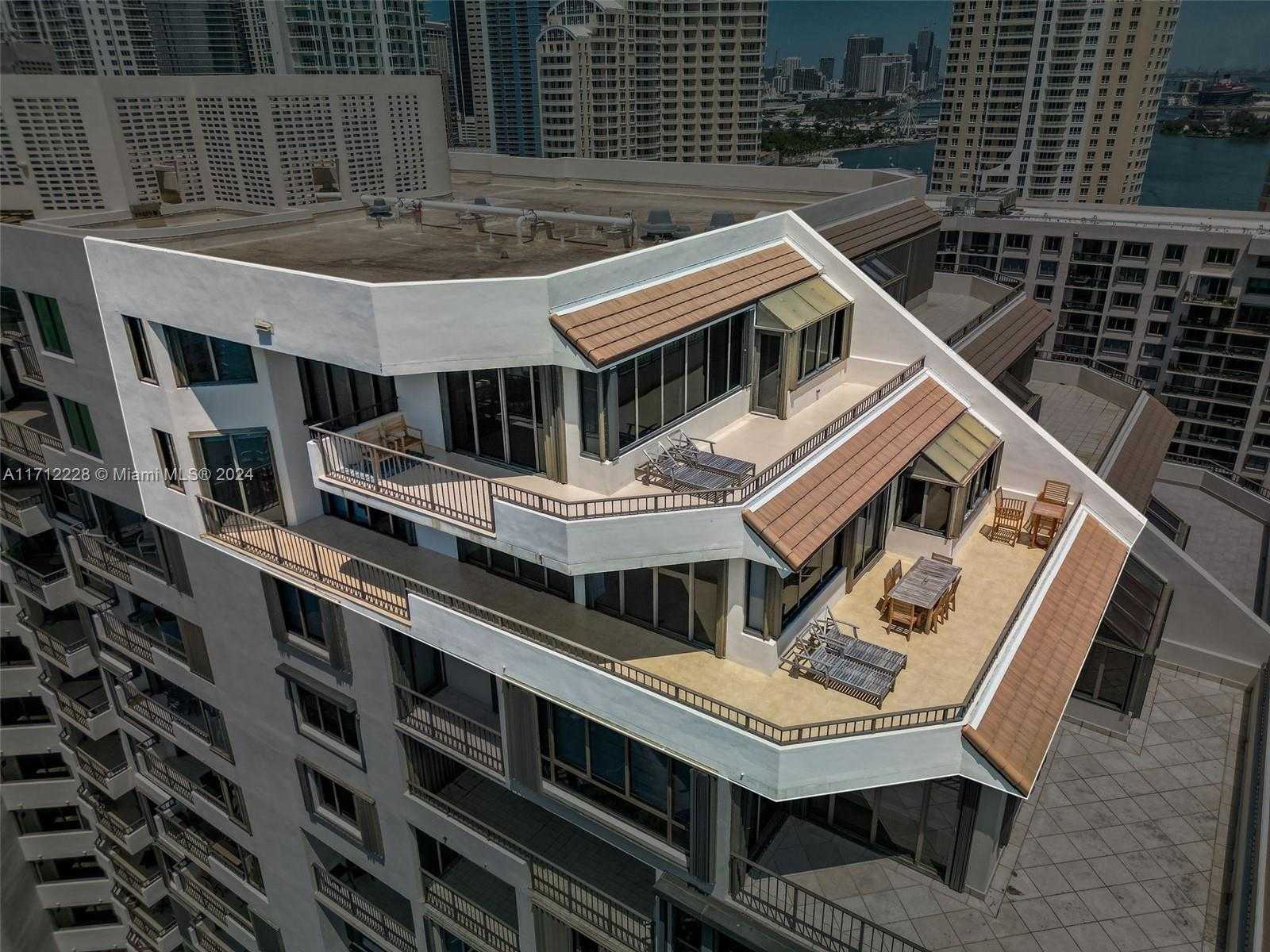 Small Image of 520 BRICKELL KEY DRIVE #PH03, Miami Number 3