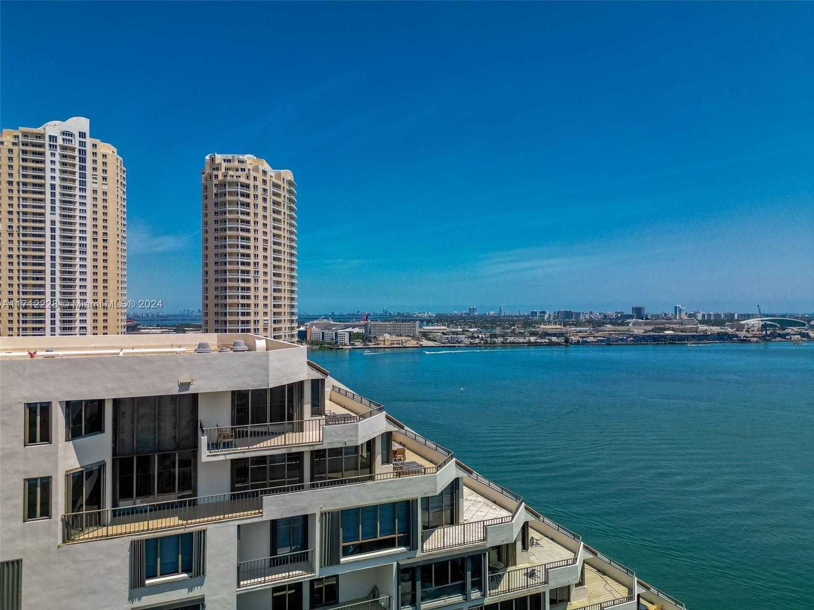 Small Image of 520 BRICKELL KEY DRIVE #PH03, Miami Number 31