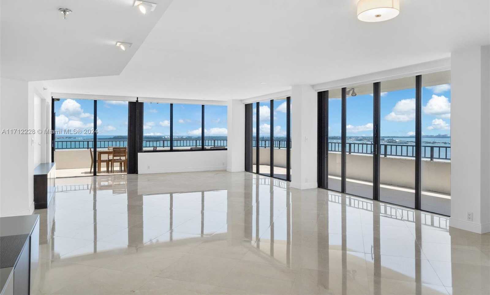 Small Image of 520 BRICKELL KEY DRIVE #PH03, Miami Number 5
