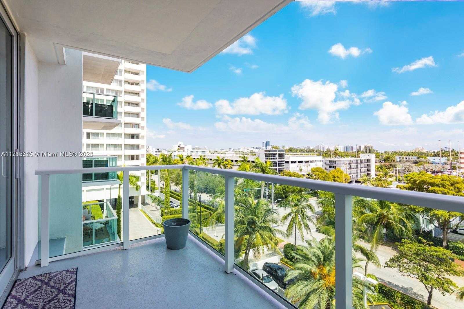 Small Image of 1000 WEST AVE #609, Miami Beach Number 15