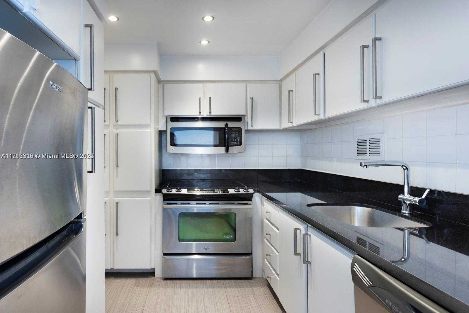 Small Image of 1000 WEST AVE #609, Miami Beach Number 7