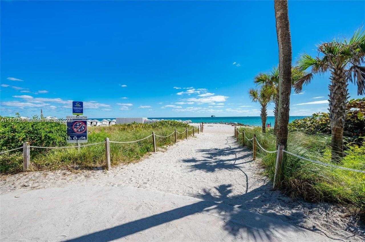 Small Image of 2899 COLLINS AVE #1516, Miami Beach Number 45