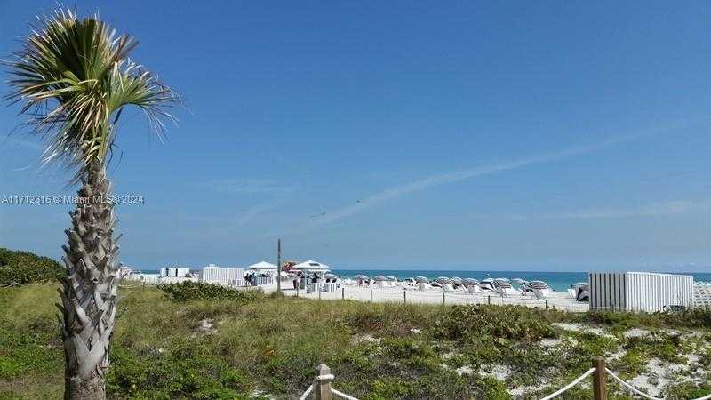Small Image of 2899 COLLINS AVE #1516, Miami Beach Number 47