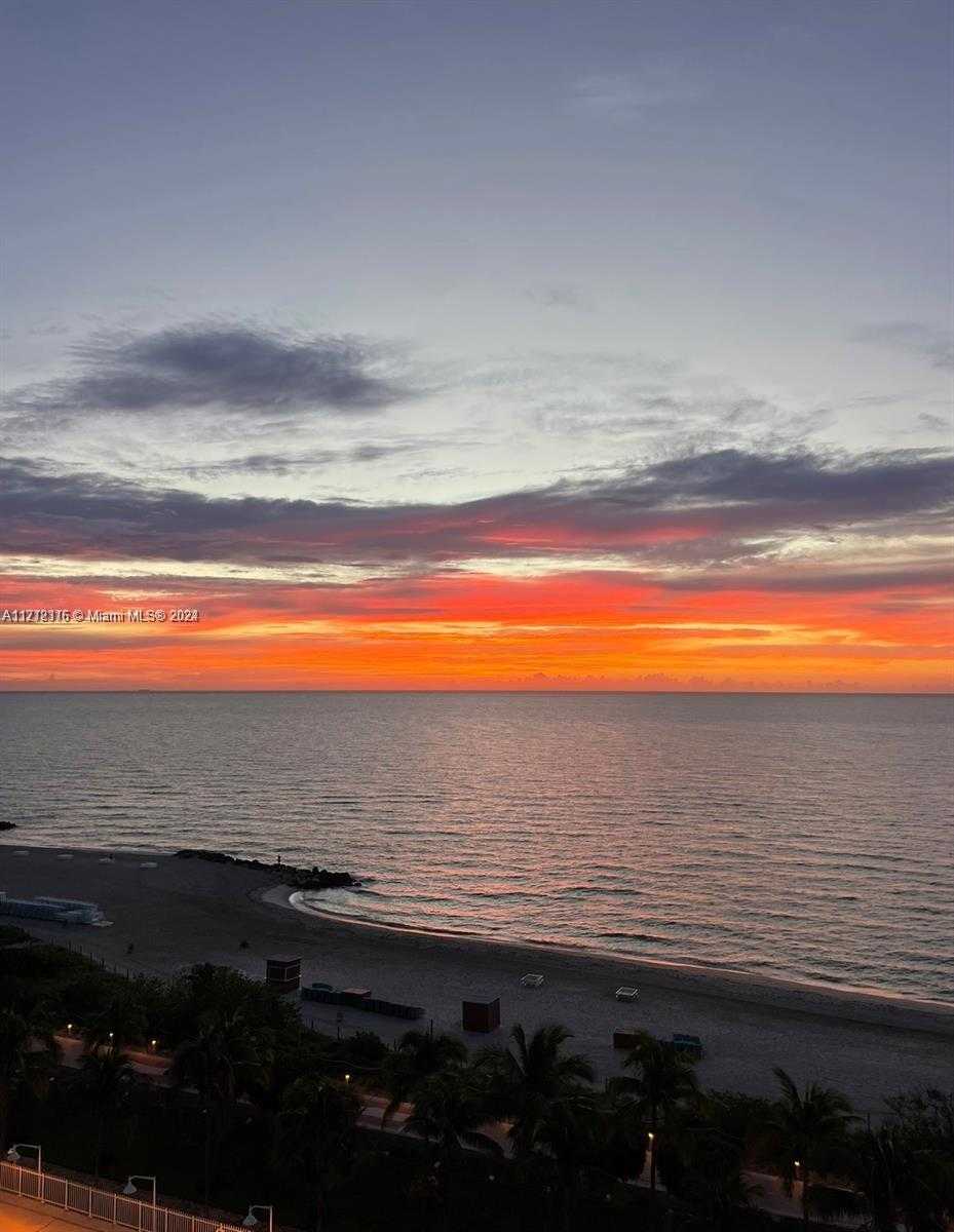 Small Image of 2899 COLLINS AVE #1516, Miami Beach Number 60
