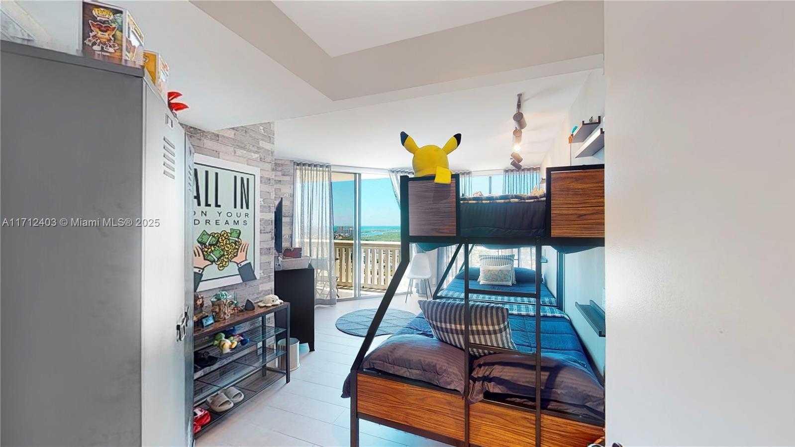 Small Image of 1000 WEST ISLAND BLVD #2903, Aventura Number 12