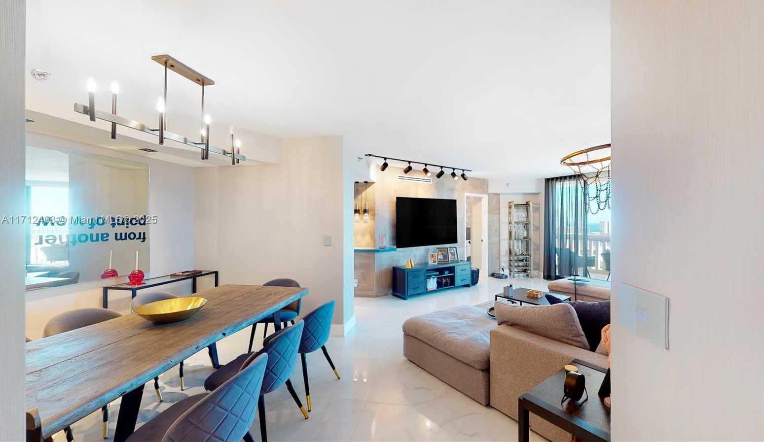 Small Image of 1000 WEST ISLAND BLVD #2903, Aventura Number 3
