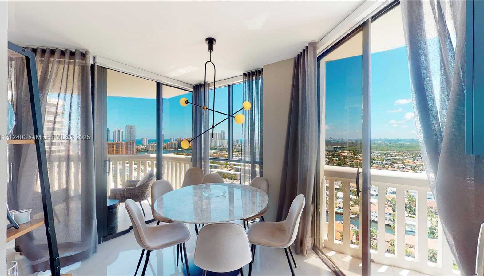 Small Image of 1000 WEST ISLAND BLVD #2903, Aventura Number 6