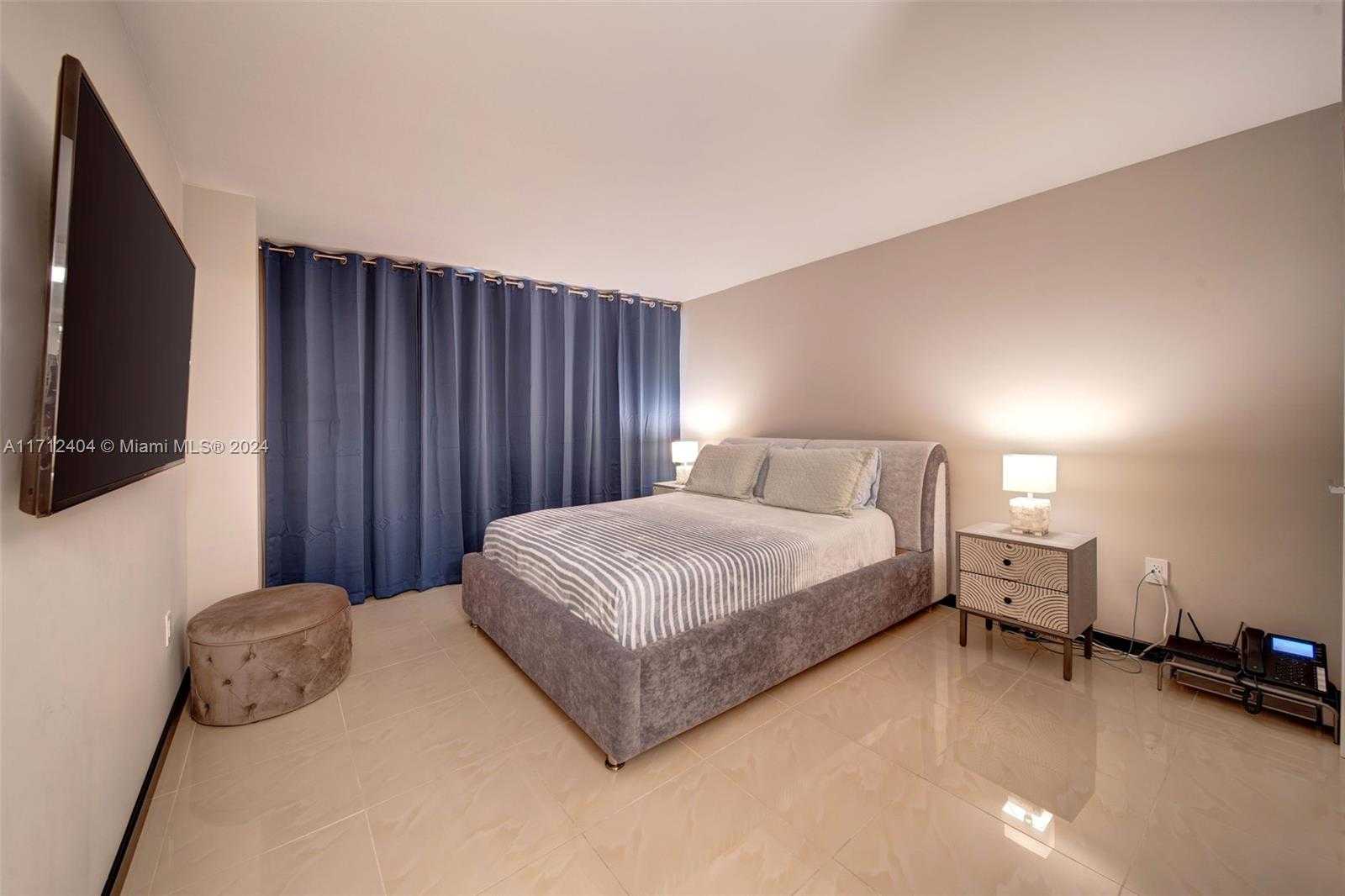 Small Image of 650 WEST AVE #1506, Miami Beach Number 16