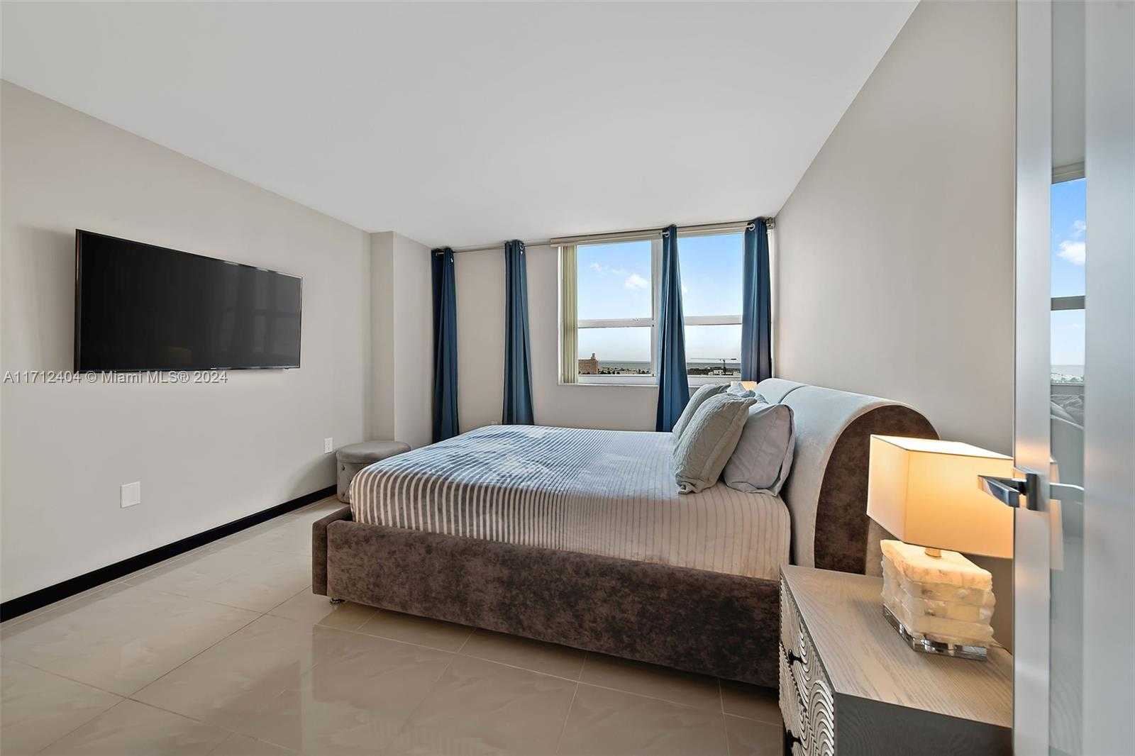 Small Image of 650 WEST AVE #1506, Miami Beach Number 18