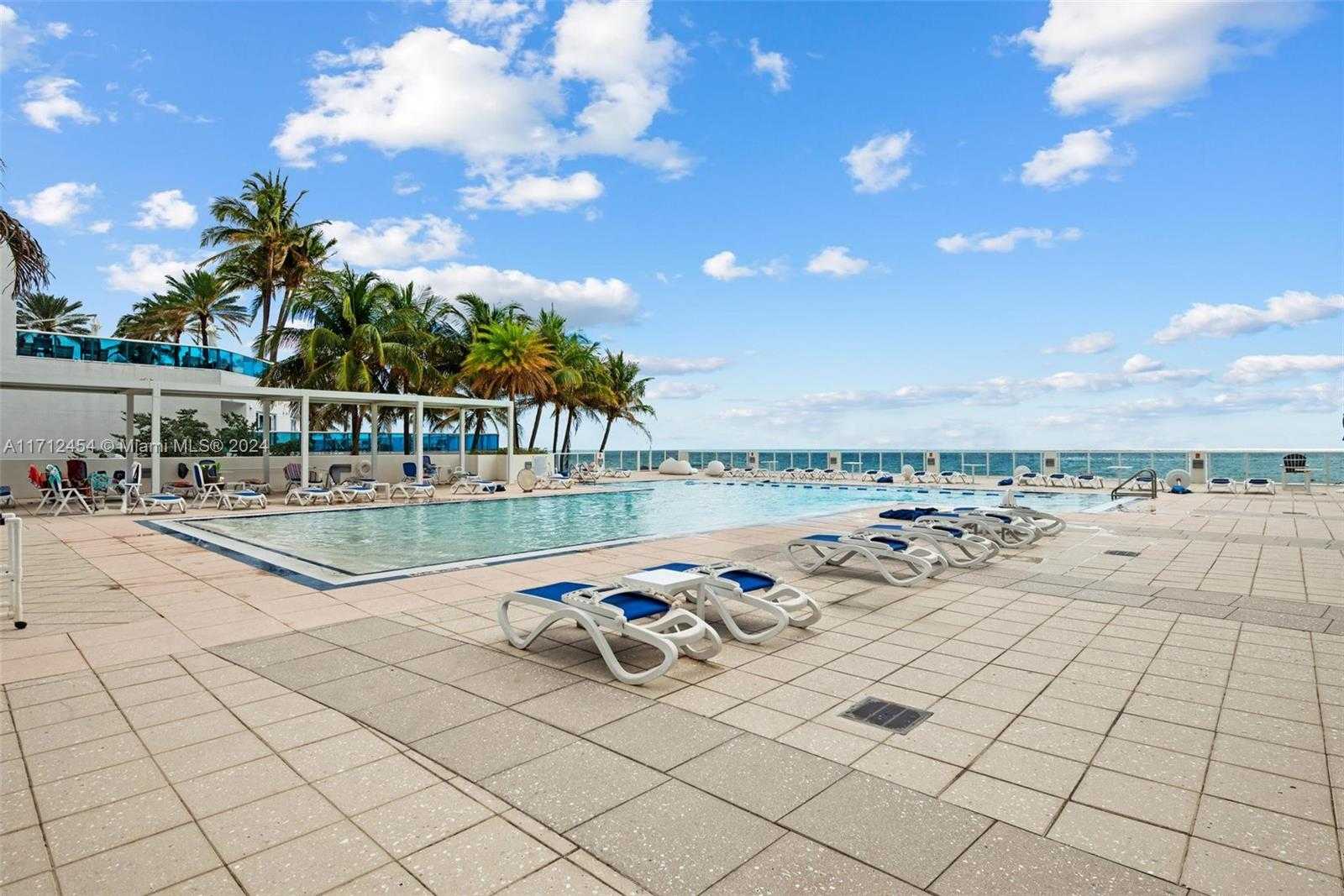 Small Image of 2751 SOUTH OCEAN DR #1001N, Hollywood Number 14